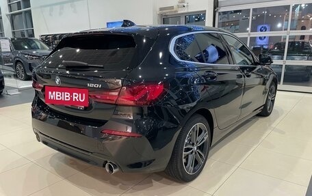 BMW 1 серия, 2021 год, 3 690 000 рублей, 7 фотография