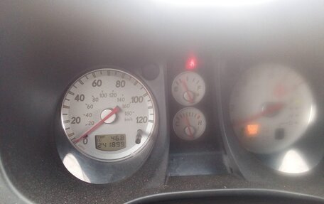 Mitsubishi Outlander III рестайлинг 3, 2004 год, 700 000 рублей, 7 фотография