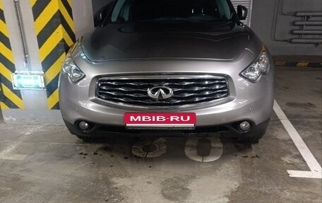 Infiniti FX II, 2008 год, 1 180 000 рублей, 7 фотография