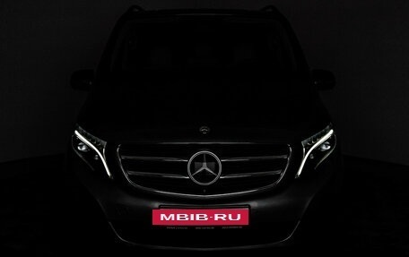 Mercedes-Benz V-Класс, 2016 год, 3 299 000 рублей, 4 фотография