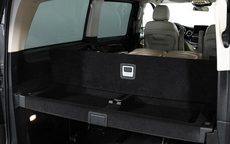 Mercedes-Benz V-Класс, 2016 год, 3 299 000 рублей, 32 фотография