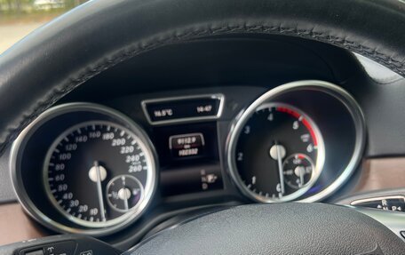 Mercedes-Benz GL-Класс, 2015 год, 4 500 000 рублей, 22 фотография