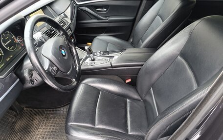 BMW 5 серия, 2014 год, 1 370 000 рублей, 2 фотография