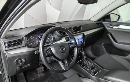 Skoda Superb III рестайлинг, 2017 год, 1 735 000 рублей, 14 фотография