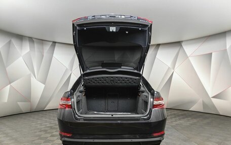 Skoda Superb III рестайлинг, 2017 год, 1 735 000 рублей, 18 фотография