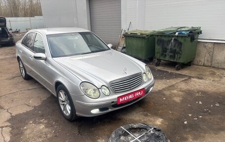 Mercedes-Benz E-Класс, 2002 год, 550 000 рублей, 5 фотография