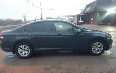 Volkswagen Passat B8 рестайлинг, 2017 год, 1 510 000 рублей, 4 фотография