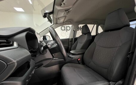 Toyota RAV4, 2019 год, 3 100 000 рублей, 30 фотография