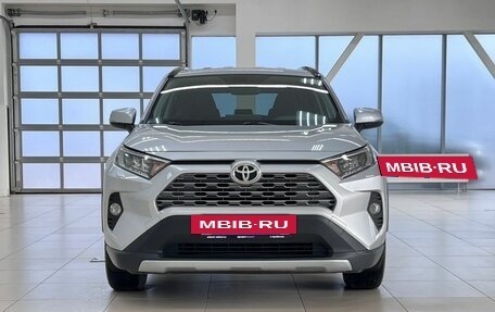 Toyota RAV4, 2019 год, 3 100 000 рублей, 5 фотография