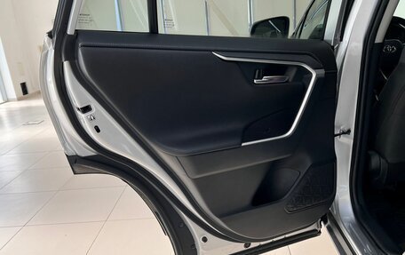 Toyota RAV4, 2019 год, 3 100 000 рублей, 31 фотография