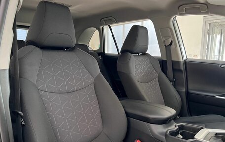 Toyota RAV4, 2019 год, 3 100 000 рублей, 36 фотография