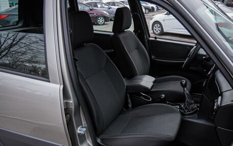 Chevrolet Niva I рестайлинг, 2018 год, 779 000 рублей, 8 фотография