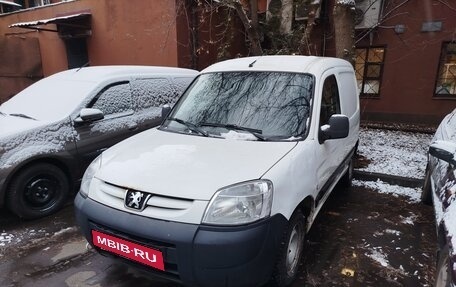 Peugeot Partner II рестайлинг 2, 2011 год, 420 000 рублей, 1 фотография