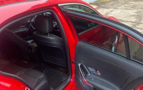 Mercedes-Benz A-Класс, 2018 год, 2 680 000 рублей, 16 фотография