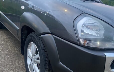 Hyundai Tucson III, 2008 год, 990 000 рублей, 2 фотография