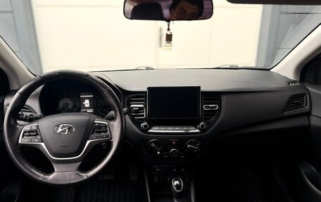 Hyundai Solaris II рестайлинг, 2021 год, 1 260 000 рублей, 7 фотография