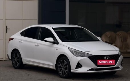 Hyundai Solaris II рестайлинг, 2021 год, 1 260 000 рублей, 3 фотография