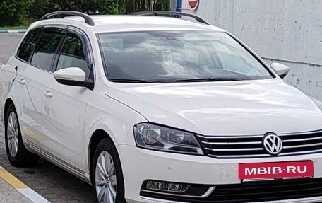 Volkswagen Passat B7, 2013 год, 900 000 рублей, 2 фотография