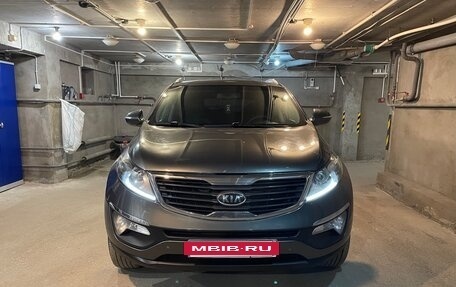 KIA Sportage III, 2011 год, 870 000 рублей, 2 фотография