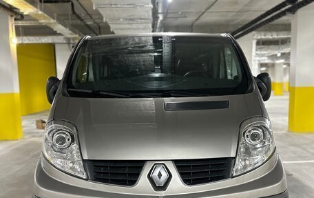 Renault Trafic, 2014 год, 2 000 000 рублей, 2 фотография