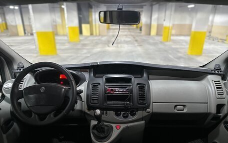 Renault Trafic, 2014 год, 2 000 000 рублей, 16 фотография