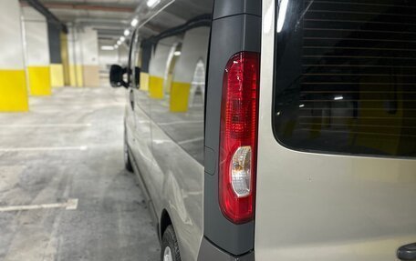 Renault Trafic, 2014 год, 2 000 000 рублей, 23 фотография