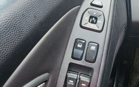 Hyundai ix35 I рестайлинг, 2010 год, 850 000 рублей, 11 фотография