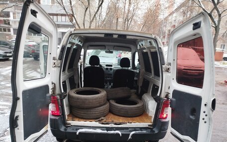 Peugeot Partner II рестайлинг 2, 2011 год, 420 000 рублей, 5 фотография