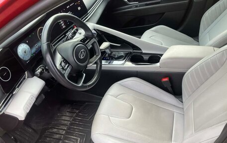 Hyundai Elantra, 2022 год, 1 820 000 рублей, 10 фотография