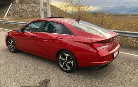 Hyundai Elantra, 2022 год, 1 820 000 рублей, 9 фотография