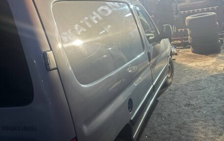 Peugeot Partner II рестайлинг 2, 2007 год, 350 000 рублей, 5 фотография