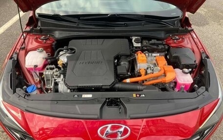 Hyundai Elantra, 2022 год, 1 820 000 рублей, 16 фотография