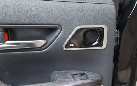 Toyota Land Cruiser, 2021 год, 9 000 000 рублей, 13 фотография