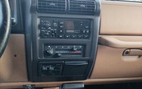 Jeep Wrangler, 1996 год, 1 300 000 рублей, 8 фотография