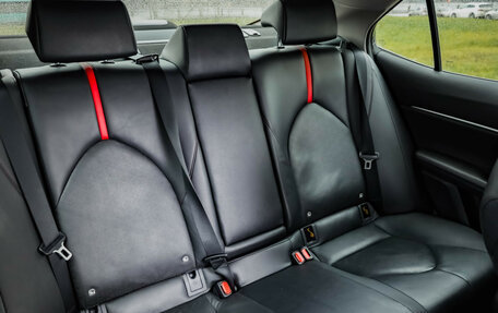 Toyota Camry, 2021 год, 31 фотография