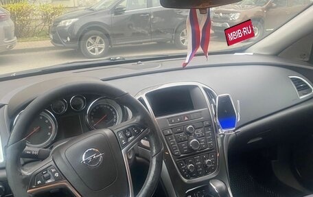 Opel Astra J, 2014 год, 610 000 рублей, 2 фотография