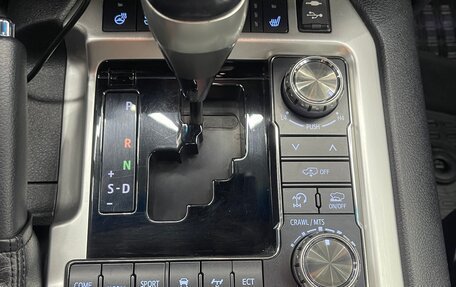 Toyota Land Cruiser 200, 2016 год, 7 300 000 рублей, 6 фотография