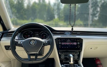 Volkswagen Passat B8 рестайлинг, 2019 год, 1 950 000 рублей, 22 фотография