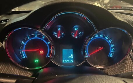 Chevrolet Cruze II, 2012 год, 629 000 рублей, 7 фотография