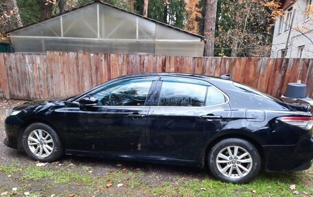 Toyota Camry, 2020 год, 2 800 000 рублей, 4 фотография