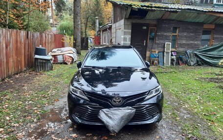 Toyota Camry, 2020 год, 2 800 000 рублей, 2 фотография