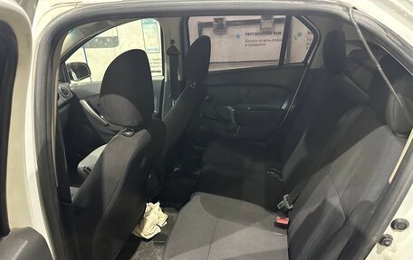 Renault Logan II, 2017 год, 245 000 рублей, 9 фотография