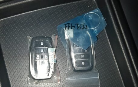 Toyota HiAce H300, 2021 год, 7 500 000 рублей, 4 фотография