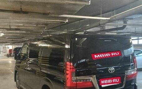 Toyota HiAce H300, 2021 год, 7 500 000 рублей, 2 фотография