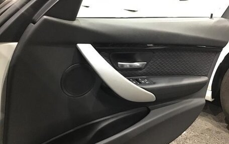 BMW 3 серия, 2018 год, 1 869 777 рублей, 13 фотография