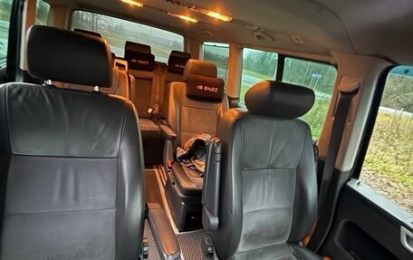 Volkswagen Multivan T5, 2013 год, 2 220 000 рублей, 10 фотография