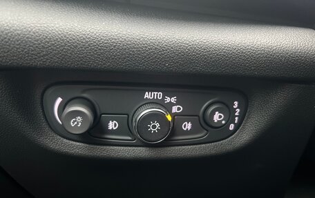 Opel Insignia II рестайлинг, 2021 год, 1 850 000 рублей, 14 фотография