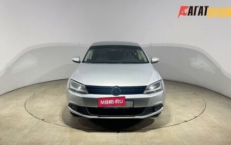 Volkswagen Jetta VI, 2011 год, 750 000 рублей, 2 фотография
