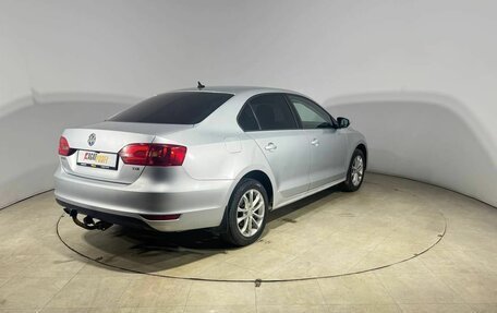Volkswagen Jetta VI, 2011 год, 750 000 рублей, 6 фотография