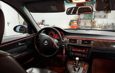 BMW 3 серия, 2006 год, 1 200 000 рублей, 10 фотография